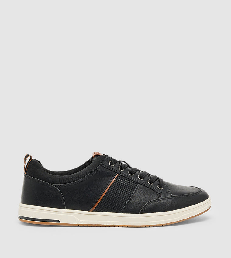 Mblynkk Men's Black Sneakers