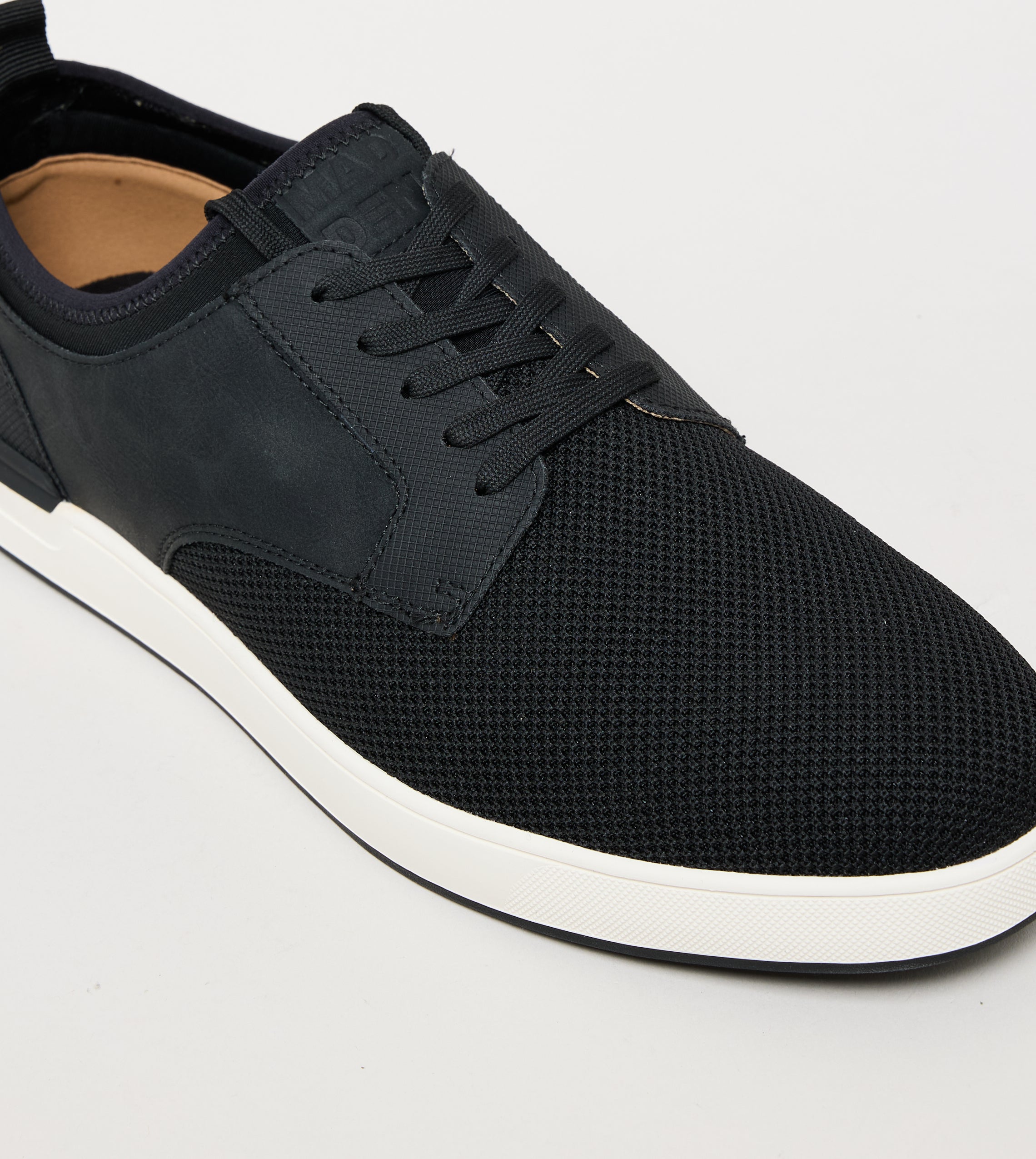MDOLLEN BLACK SNEAKERS - view 3